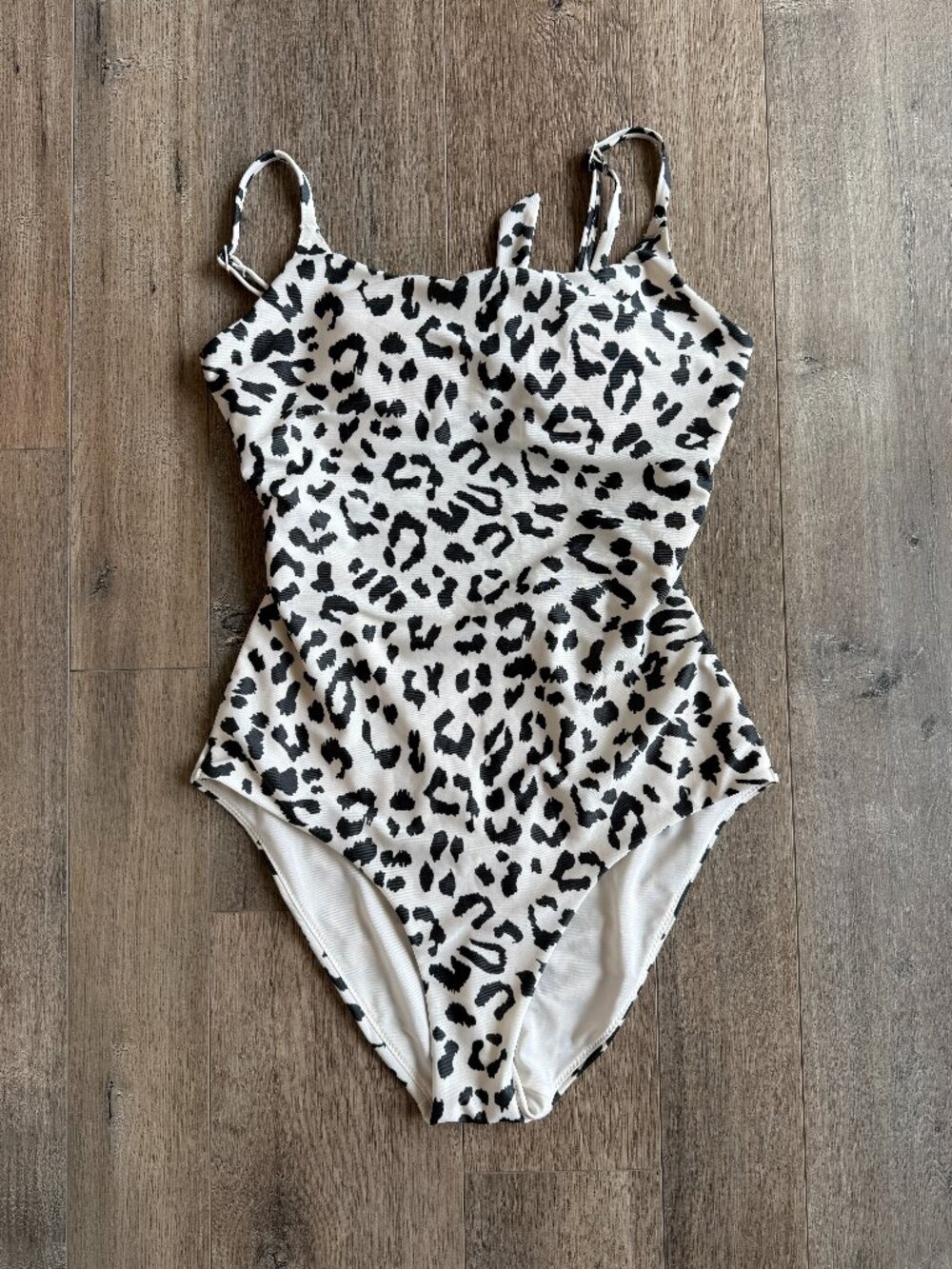 Aerieo One Piece Full Coverage Swimsuit White and Black Leopard Print Size S
